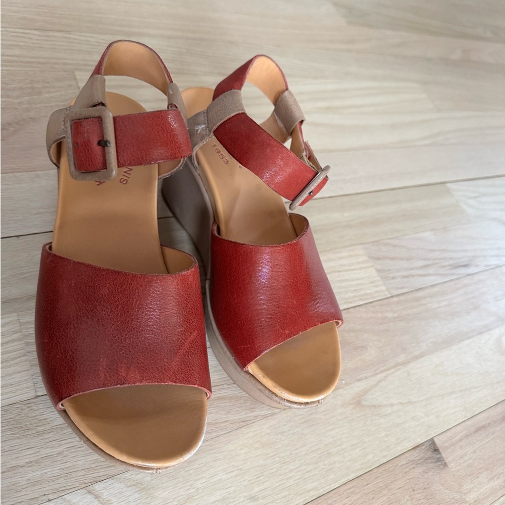 Kork-Ease sandals red leather. So comfortable! So much life left - Picture 4 of 8